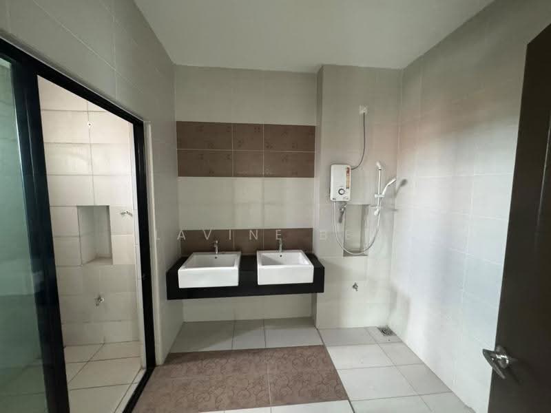 Rumah Berkembar untuk Dijual di Taman Nusa Idaman (Iskandar Puteri (Nusajaya)) - Lavine Beh - Bathroom - PropertyGuru.com.my