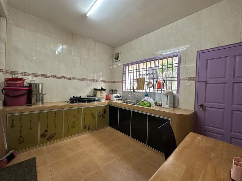 2-storey Terraced House for Sale in Bukit Indah (Iskandar Puteri (Nusajaya)) - Miki Teoh - Kitchen - PropertyGuru.com.my