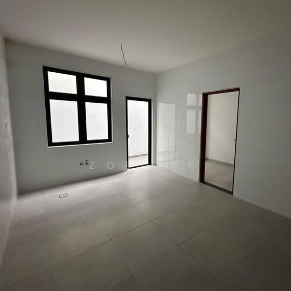 Rumah Berkembar untuk Dijual di Taman Perling (Perling) - Zoe Lee - PropertyGuru.com.my