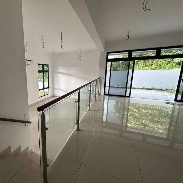 Rumah Berkembar untuk Dijual di Taman Perling (Perling) - Zoe Lee - PropertyGuru.com.my