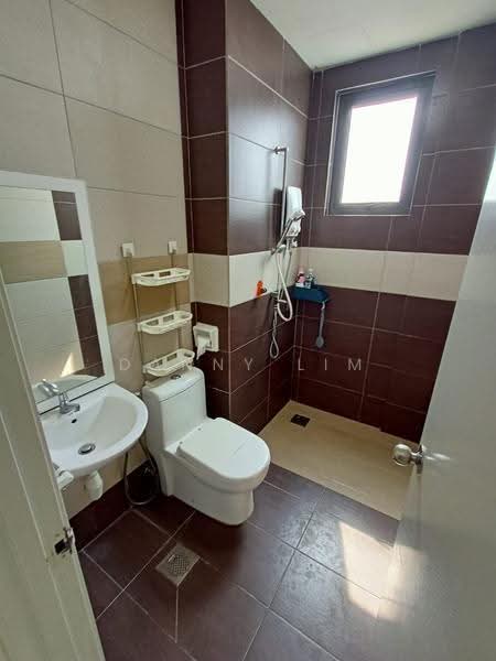 Kondominium untuk Disewa di Edge 360 - Danny Lim - Bathroom - PropertyGuru.com.my