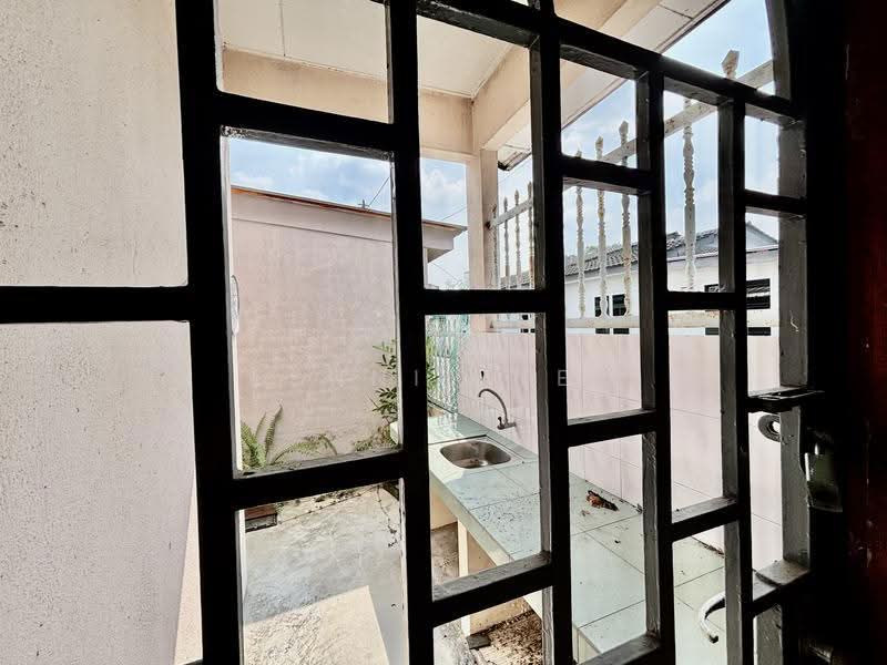 1-storey Terraced House for Sale in Teluk Intan (Perak) - Fennie Tee - Wet Kitchen - PropertyGuru.com.my