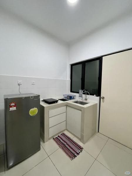Kondominium untuk Dijual di Sky Condominium (Skyz Residence) - Joanne Fong - Kitchen - PropertyGuru.com.my