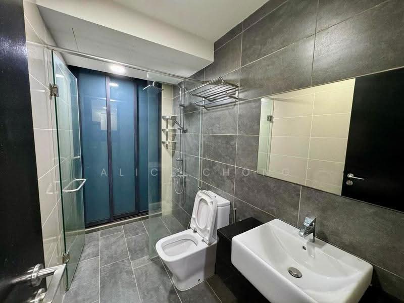 Pangsapuri untuk Dijual di Almas - Alice Chong - Bathroom - PropertyGuru.com.my