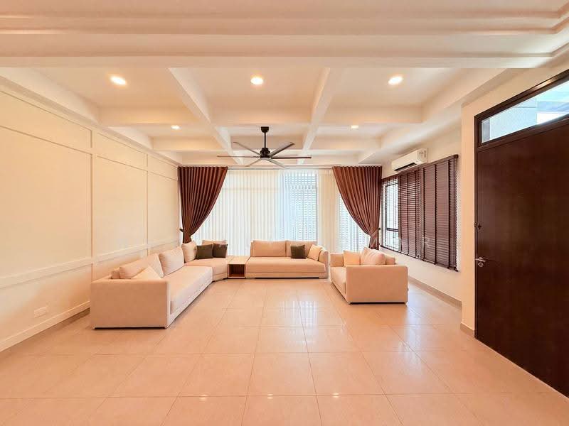 3-storey Terraced House for Sale in Cyberjaya (Selangor) - Nur Alia Omar - Living Room - PropertyGuru.com.my