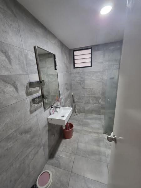 Kediaman Servis untuk Disewa di Equine Residence - Don Lee Kah Hou - Bathroom - PropertyGuru.com.my