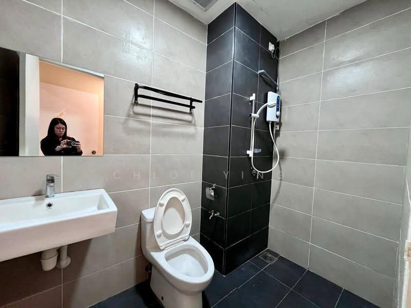 Kediaman Servis untuk Disewa di Wave @ Marina Cove - Chloe Ying - Bathroom - PropertyGuru.com.my