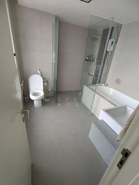Kediaman Servis untuk Disewa di Sfera Residency - Don Lee Kah Hou - Bathroom - PropertyGuru.com.my