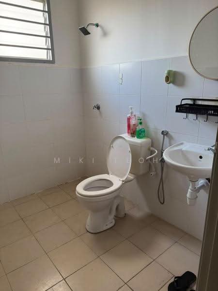 Pangsapuri untuk Dijual di Denai Nusantara Apartment - Miki Teoh - Bathroom - PropertyGuru.com.my