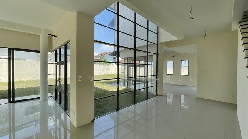 Bungalow House for Sale in Bandar Seri Putra (Bangi) - Azizul Kamarul Zaman - Living Room - PropertyGuru.com.my