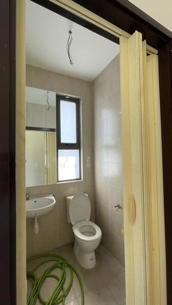 Bungalow House for Sale in Bandar Seri Putra (Bangi) - Azizul Kamarul Zaman - Bathroom - PropertyGuru.com.my
