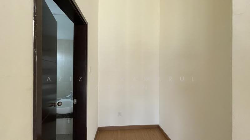 Bungalow House for Sale in Bandar Seri Putra (Bangi) - Azizul Kamarul Zaman - Bathroom - PropertyGuru.com.my