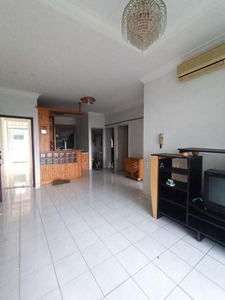 Kondominium untuk Dijual di N-Park Condominium - Mervyn Seah - Living Room - PropertyGuru.com.my