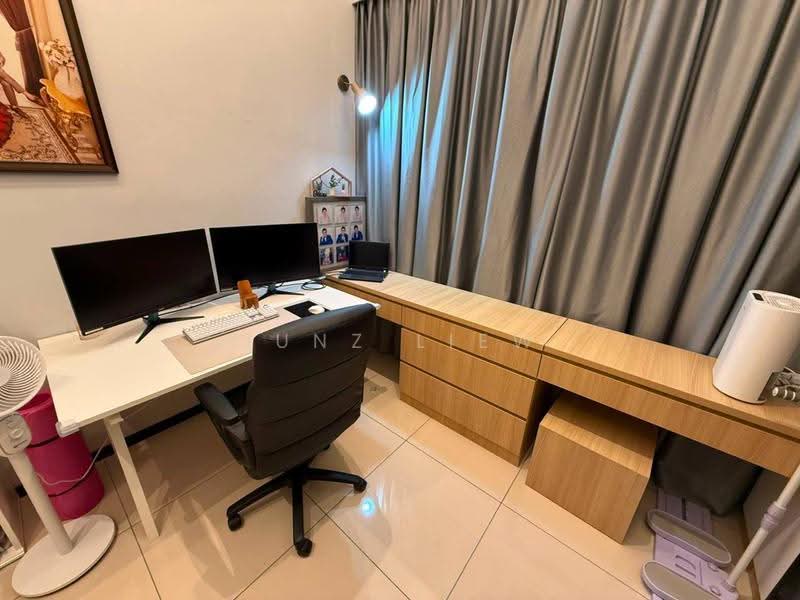 Service Residence for Sale at 8Scape Residence @ Sutera - Junz Liew - Study - PropertyGuru.com.my