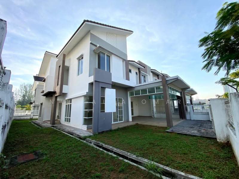 Rumah Berkembar untuk Dijual di D'Kayangan (Shah Alam) - Nur Alia Omar - Exterior - PropertyGuru.com.my