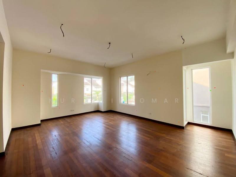Rumah Berkembar untuk Dijual di D'Kayangan (Shah Alam) - Nur Alia Omar - Living Room - PropertyGuru.com.my