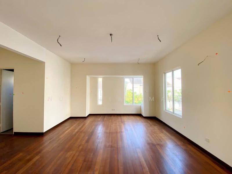 Rumah Berkembar untuk Dijual di D'Kayangan (Shah Alam) - Nur Alia Omar - Living Room - PropertyGuru.com.my