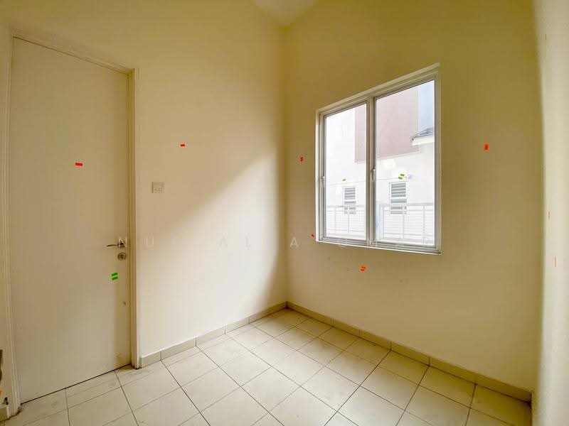 Rumah Berkembar untuk Dijual di D'Kayangan (Shah Alam) - Nur Alia Omar - Interior - PropertyGuru.com.my