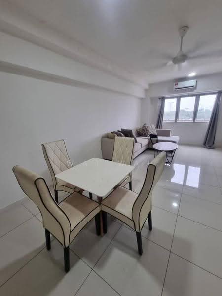 Kediaman Servis untuk Disewa di Paragon @ Pan'gaea - Wai Wai - Living Room - PropertyGuru.com.my
