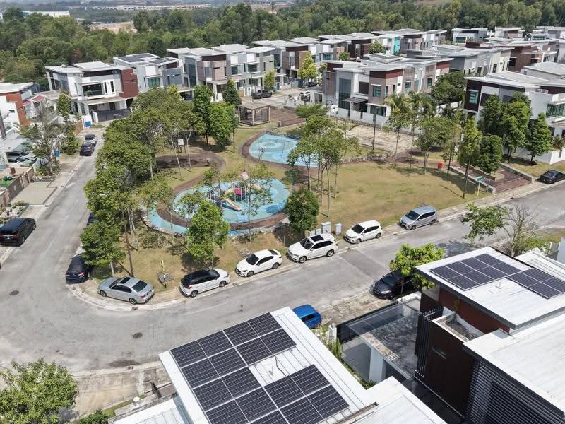 Rumah Berkembar untuk Dijual di Alam Impian (Shah Alam) - Amril Najmin - Exterior - PropertyGuru.com.my