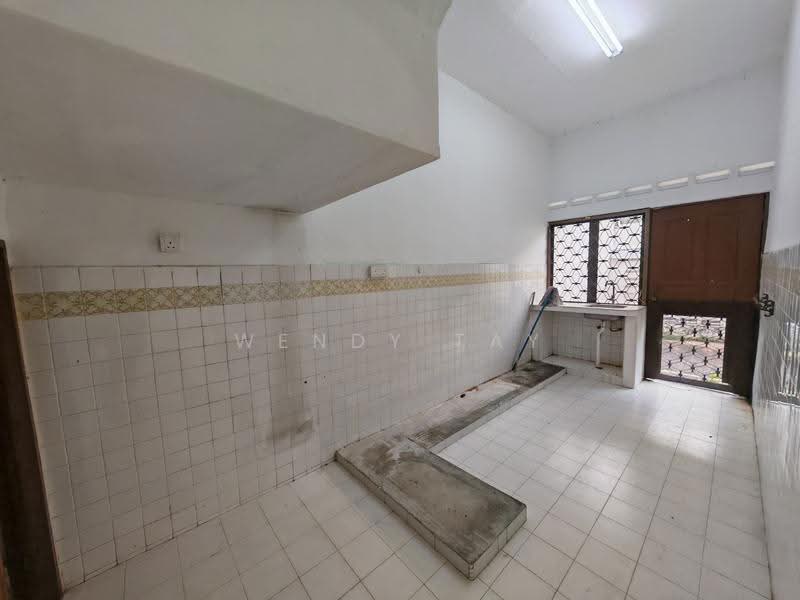 Rumah Teres 2-Tingkat untuk Disewa di Taman Sentosa (Johor Bahru) - Wendy Tay - Kitchen - PropertyGuru.com.my