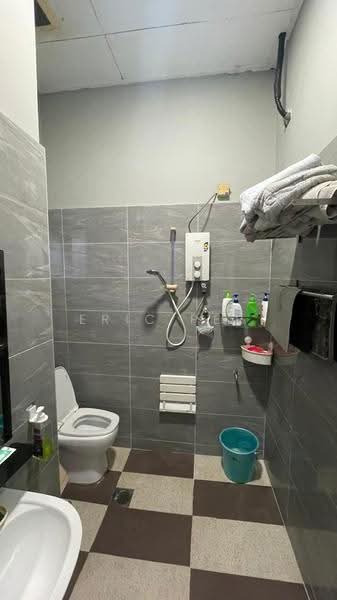 Rumah Teres 1-Tingkat untuk Dijual di Taman Bukit Maluri (Kepong) - Eric Per - Bathroom - PropertyGuru.com.my