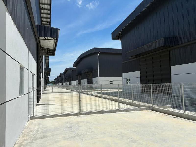 Detached Factory for Rent in Kampung Sri Cheeding (Jenjarom) - Vincent Tan - Exterior - PropertyGuru.com.my
