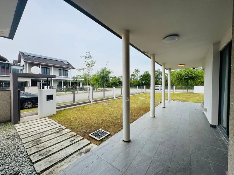 Rumah Berkembar untuk Dijual di Elmina (Shah Alam) - Amril Najmin - Exterior - PropertyGuru.com.my