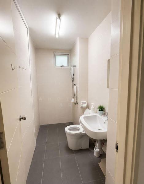 Condominium for Sale at The Regina - ANGELINE ANG - Bathroom - PropertyGuru.com.my
