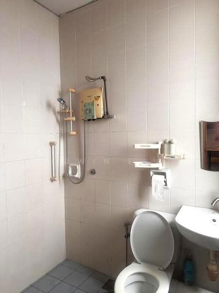 Semi-Detached House for Rent in Bayan Lepas (Penang) - Edwin Ewe - Bathroom - PropertyGuru.com.my