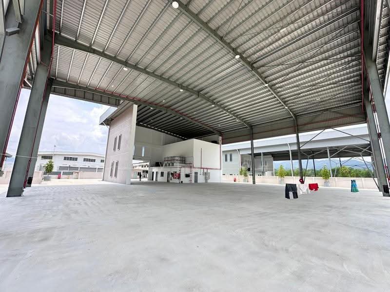 Kilang untuk Disewa di Batu 17 Rawang (Rawang) - Kelvin Soh - Exterior - PropertyGuru.com.my