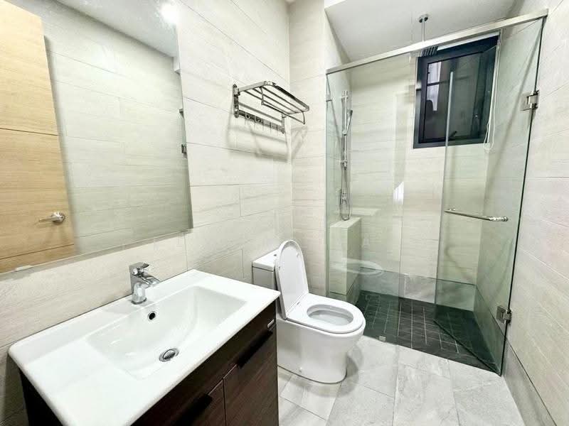 Condominium for Rent at Trinity Pentamont - Edward Yap - Bathroom - PropertyGuru.com.my