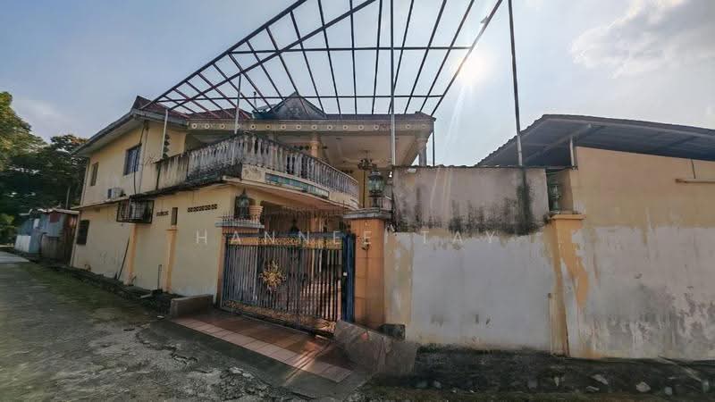 Rumah Teres 2-Tingkat untuk Dijual di Taman Sri Muda (Shah Alam) - Hannee Tay - Exterior - PropertyGuru.com.my