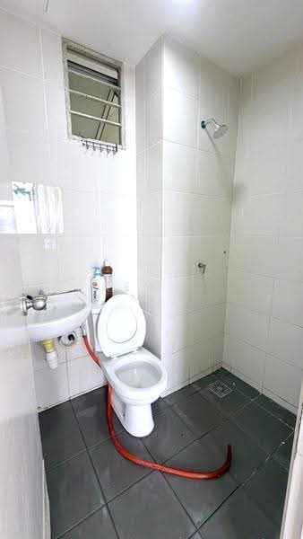 Kondominium untuk Disewa di Sky Awani Residensi 1 - Kew . - Bathroom - PropertyGuru.com.my