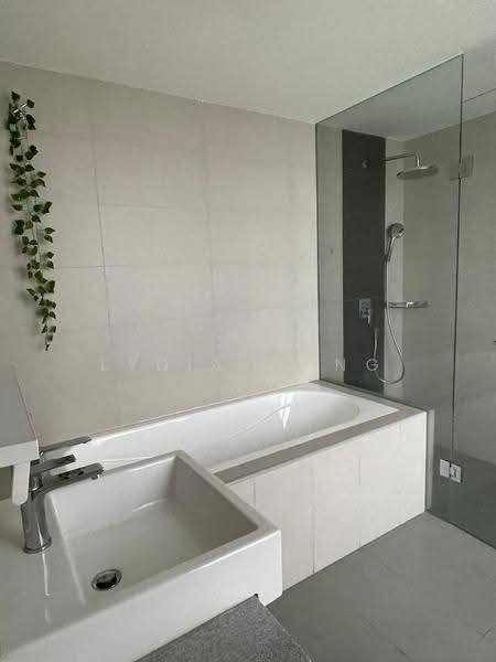 Kediaman Servis untuk Disewa di Sfera Residency - Lydia Wong - Bathroom - PropertyGuru.com.my