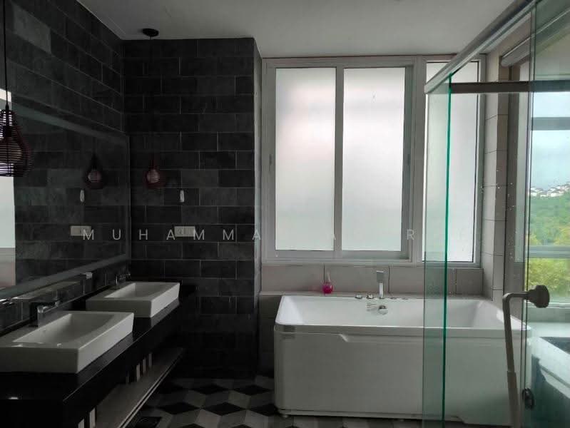 Bungalow House untuk Dijual di Cyberjaya (Selangor) - Muhammad Ashraf . - Bathroom - PropertyGuru.com.my