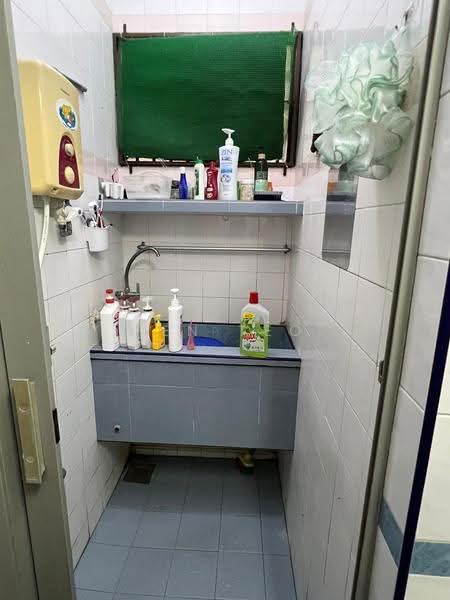 Rumah Flat untuk Dijual di Taman Bendera - Pen Teo - PropertyGuru.com.my