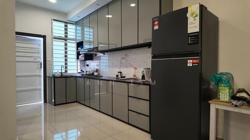 Rumah Teres 2-Tingkat untuk Disewa di Taman Puncak Bertam (Bertam) - Ann Lim - Kitchen - PropertyGuru.com.my