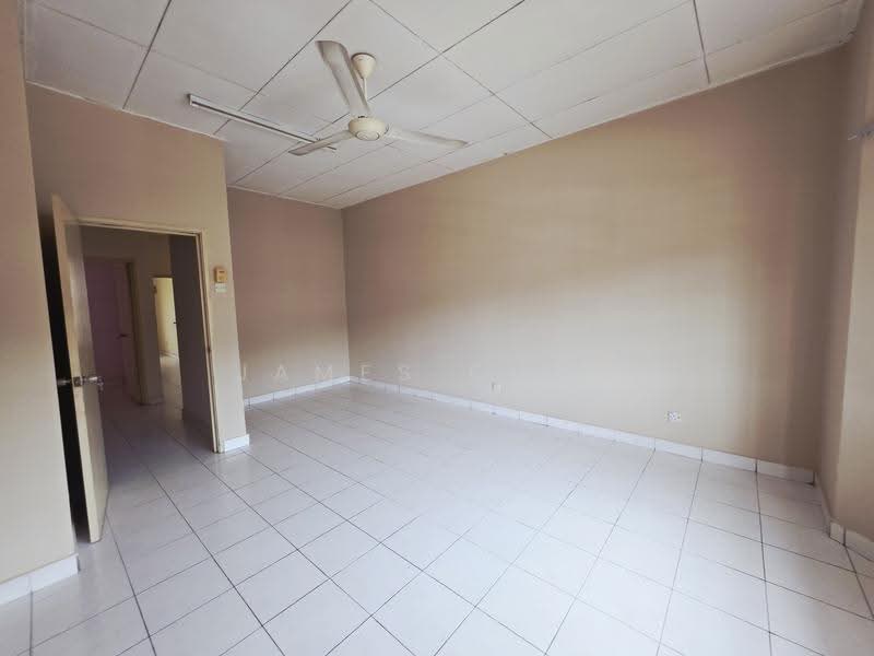 2-storey Terraced House for Sale in Bandar Kinrara (Selangor) - James Chen - Interior - PropertyGuru.com.my