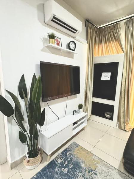 Kediaman Servis untuk Dijual di Maxim Citylights @ Sentul KL - Eva Yap - Living Room - PropertyGuru.com.my