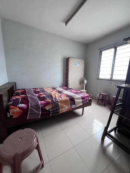 Rumah Flat untuk Dijual di Rumah Pangsa Ampang Jajar - Mavis Khor - Bedroom - PropertyGuru.com.my