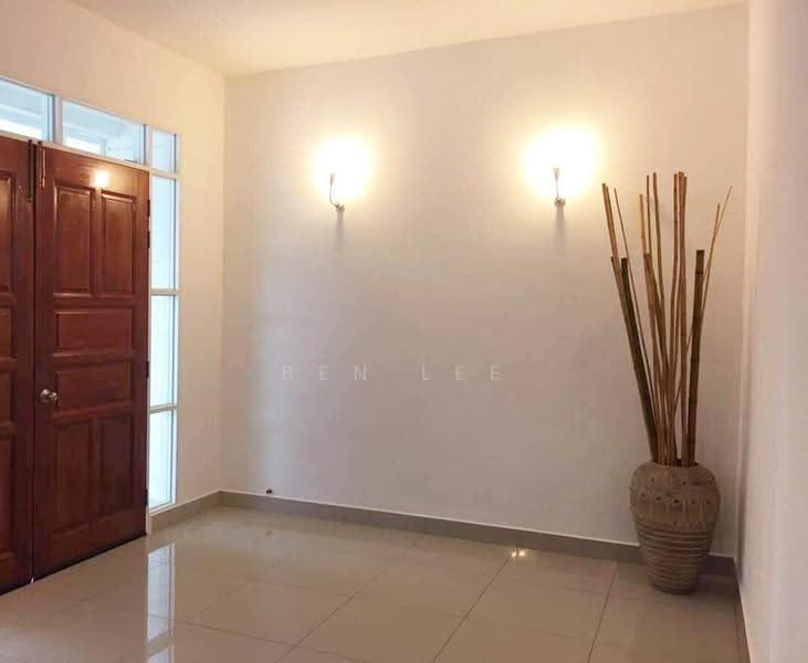 Rumah Berkembar untuk Dijual di Bayan Lepas (Penang) - Ben Lee - Entrance - PropertyGuru.com.my