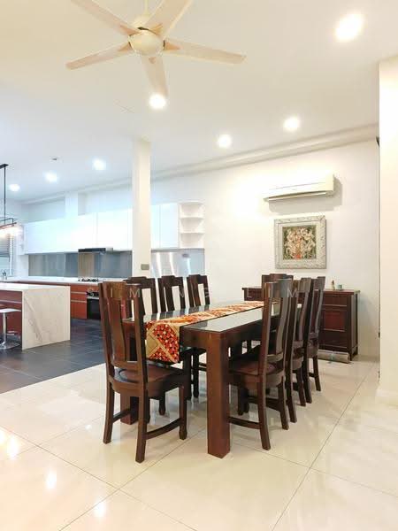 Rumah Berkembar untuk Disewa di Iskandar Puteri (Nusajaya) (Johor) - Siming Lim - Kitchen - PropertyGuru.com.my