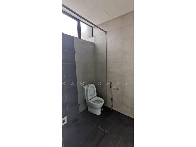 2-storey Terraced House for Sale in Bandar Seri Alam (Masai) - Sam Chai - Bathroom - PropertyGuru.com.my