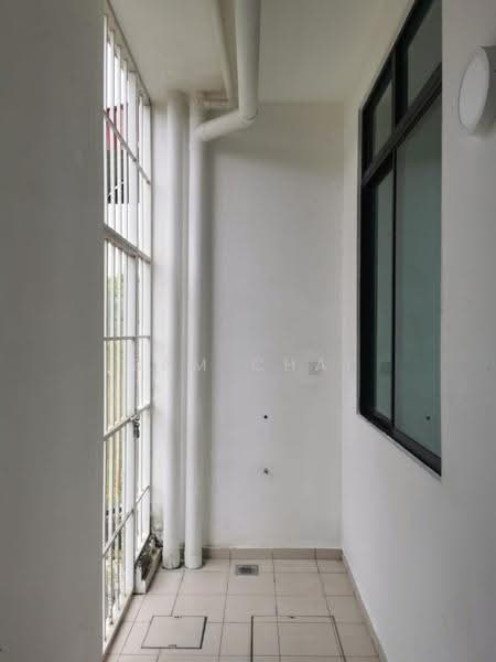 2-storey Terraced House for Sale in Bandar Seri Alam (Masai) - Sam Chai - Balcony - PropertyGuru.com.my