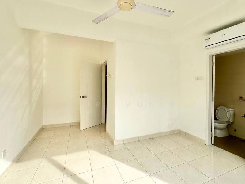 3-storey Terraced House for Sale in Taman Desa Serdang (Seri Kembangan) - Basri Munir - PropertyGuru.com.my