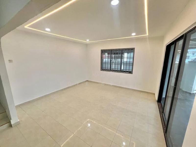2-storey Terraced House for Sale in Johor Bahru (Johor Bahru) - Bee Bee - PropertyGuru.com.my