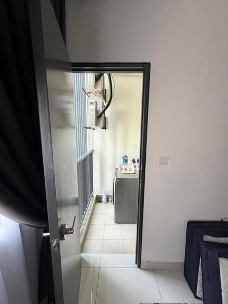 Kediaman Servis untuk Dijual di EDUSENTRAL - Siti Hajar - Balcony - PropertyGuru.com.my
