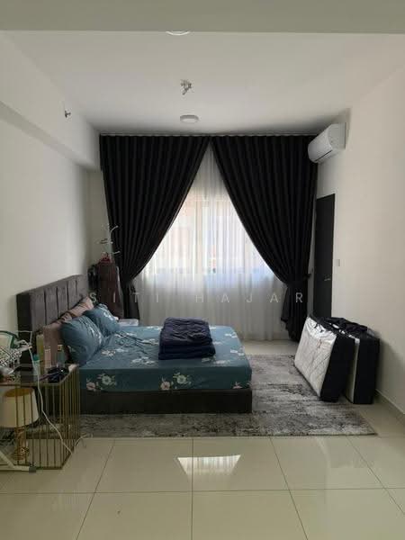 Kediaman Servis untuk Dijual di EDUSENTRAL - Siti Hajar - Bedroom - PropertyGuru.com.my