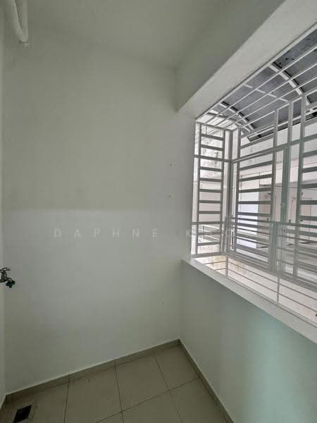 Pangsapuri untuk Dijual di Idaman Iris - Daphne Khor - Balcony - PropertyGuru.com.my